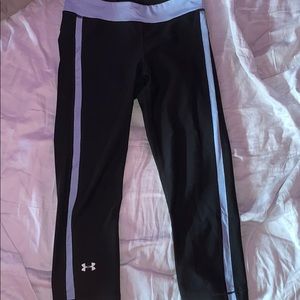 UNDER ARMOUR Cropped Leggings